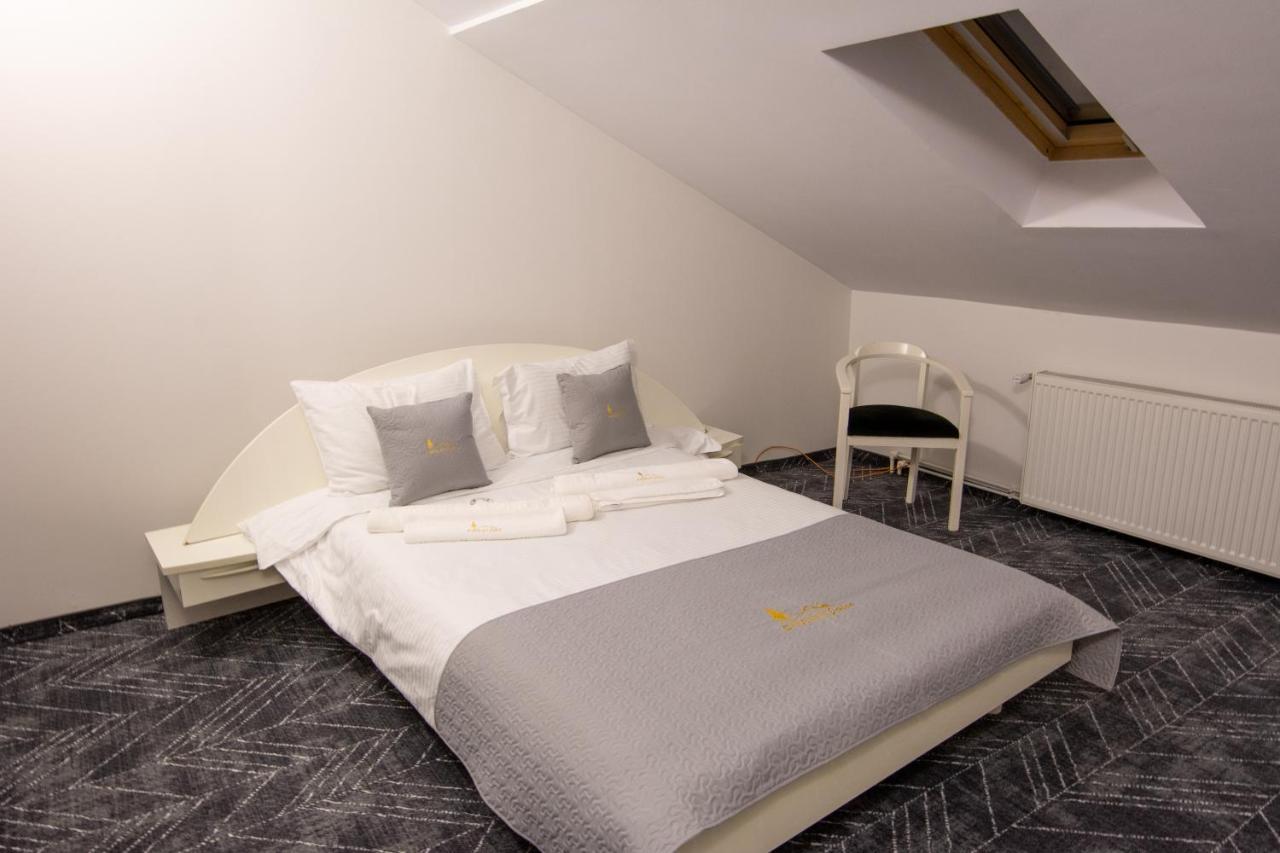 Chalet Jolie Luxury Vila Sinaia Luaran gambar