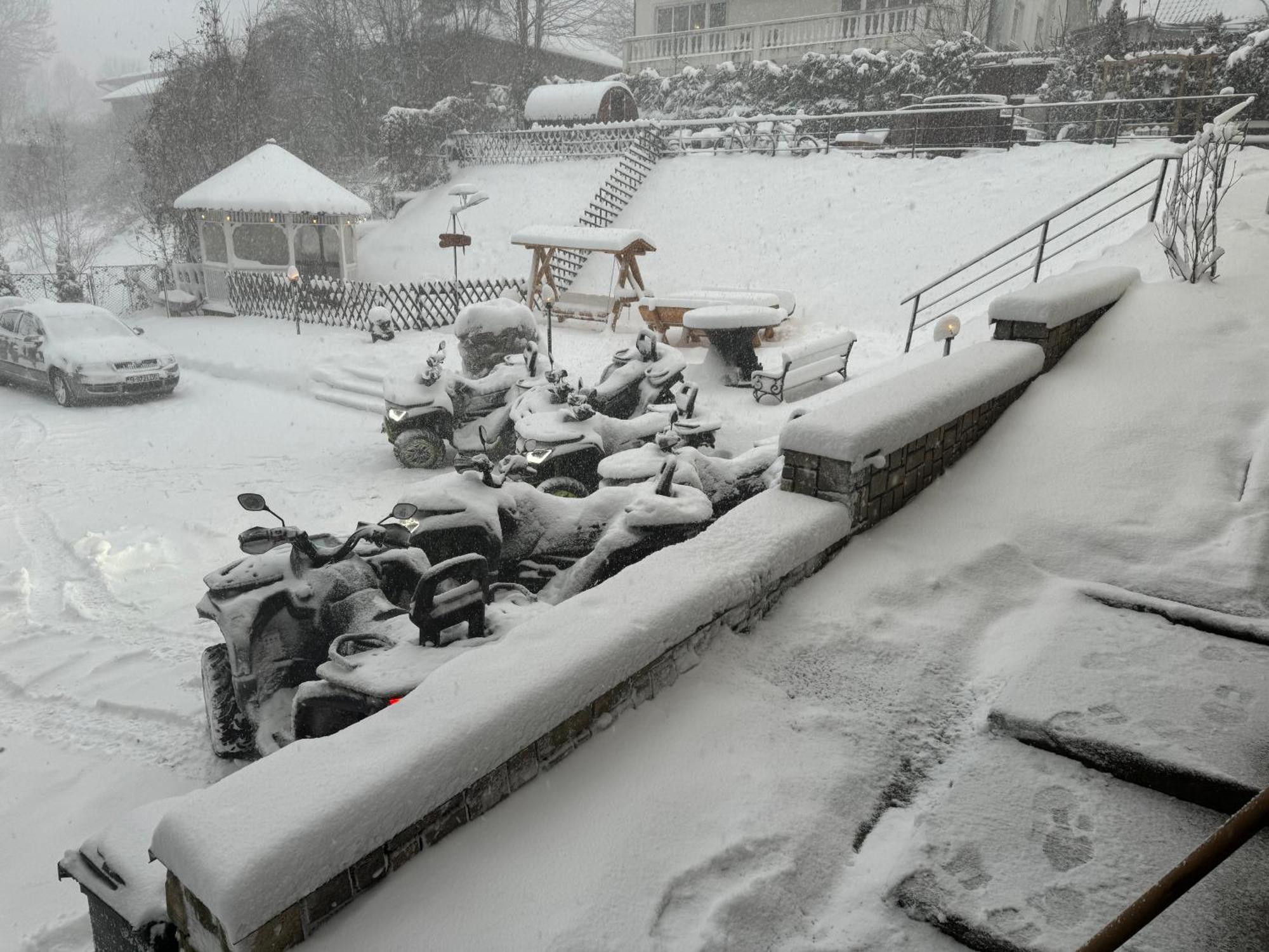 Chalet Jolie Luxury Vila Sinaia Luaran gambar